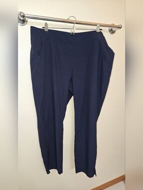 Eddie Bauer Navy Traveler Pants